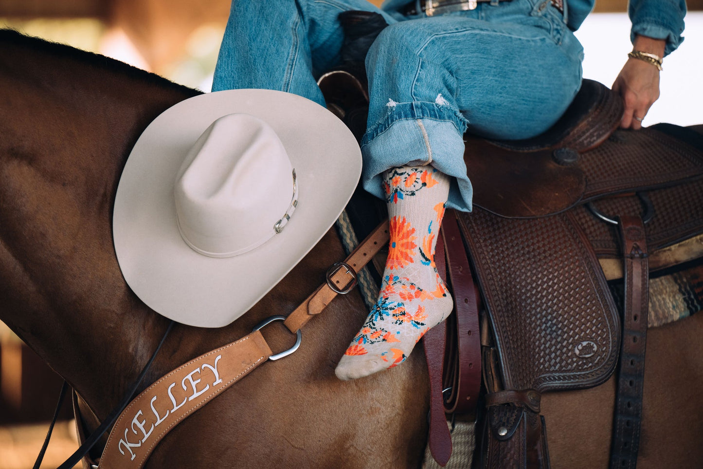 Fringe Otomi Tan Performance Socks