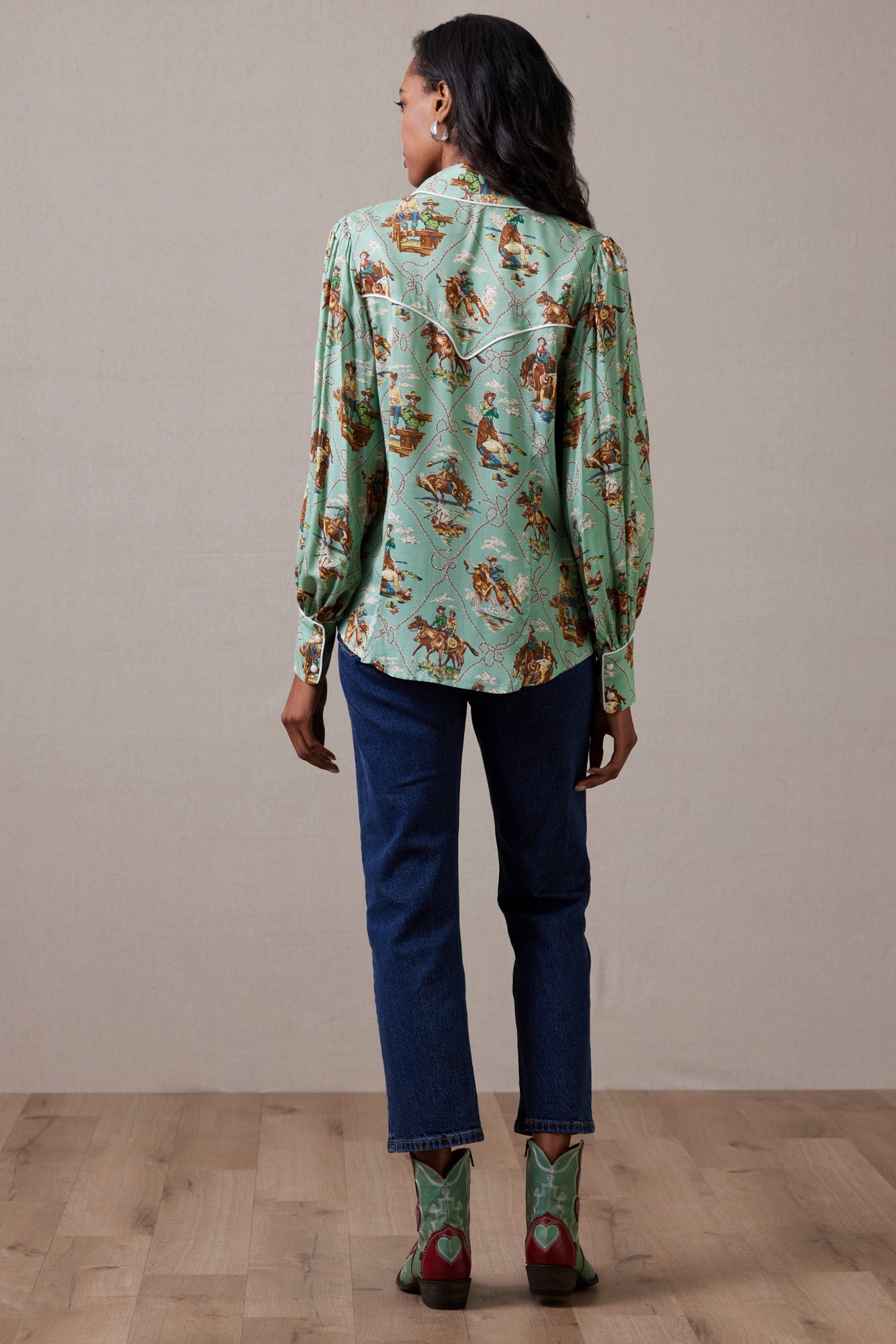 Romance & Rustlers Top
