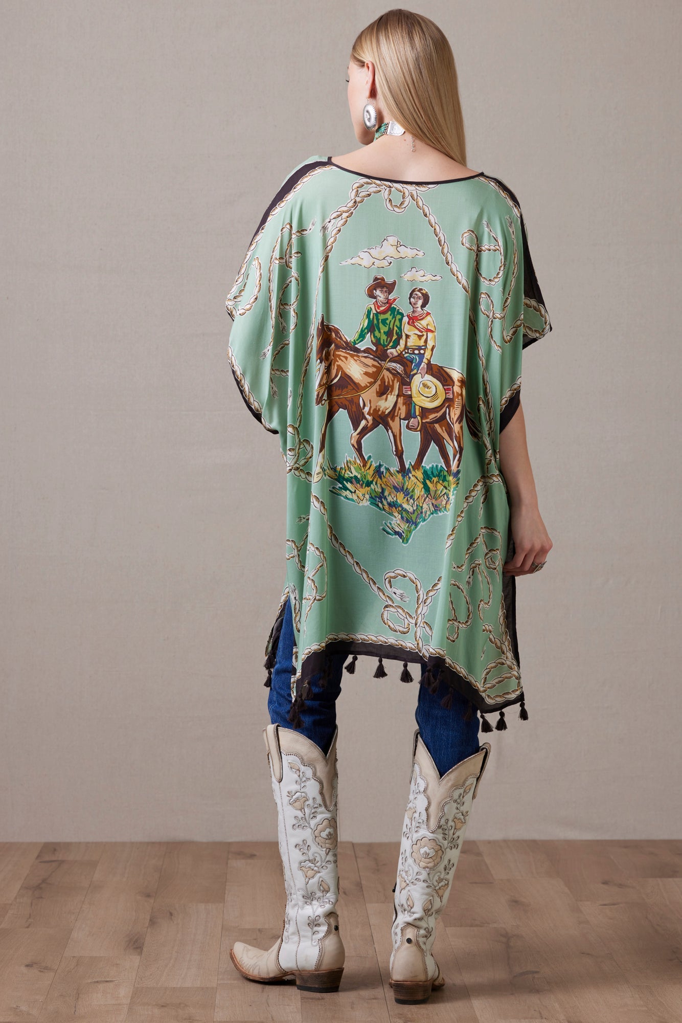 Romance & Rustlers Ponchoe