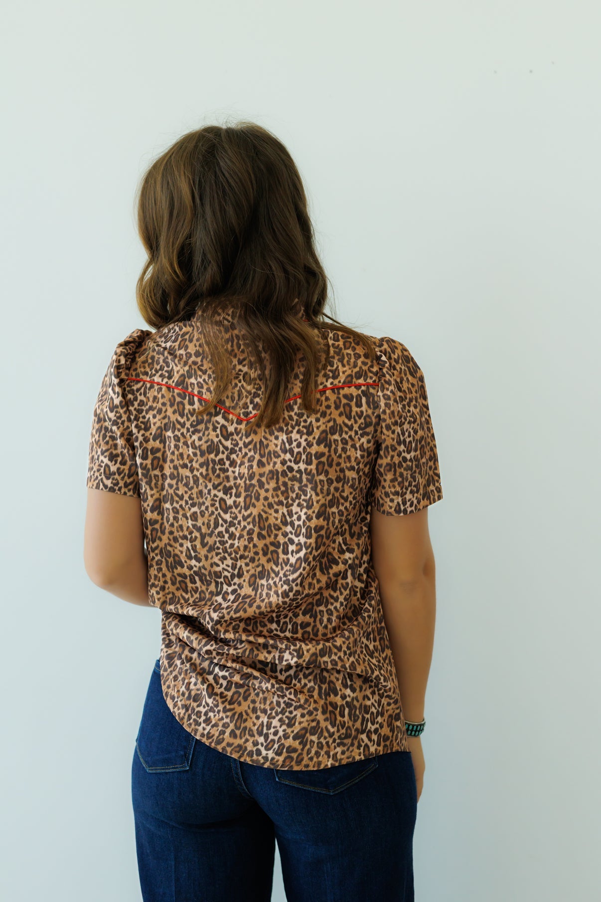 Leopard Pearl Snap Short Sleeve