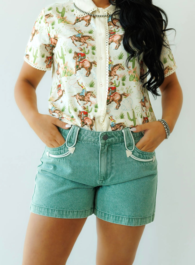Howdy Hanny Smiley Shorts
