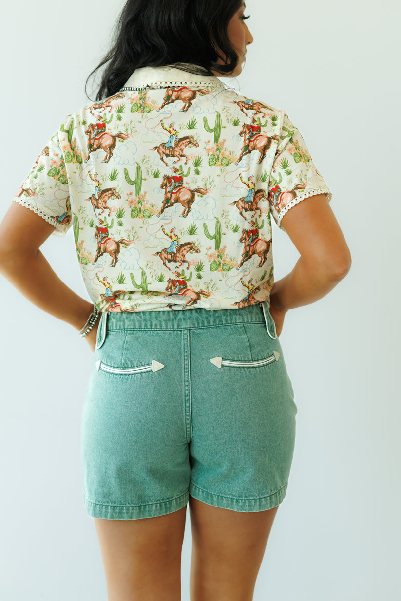 Howdy Hanny Smiley Shorts