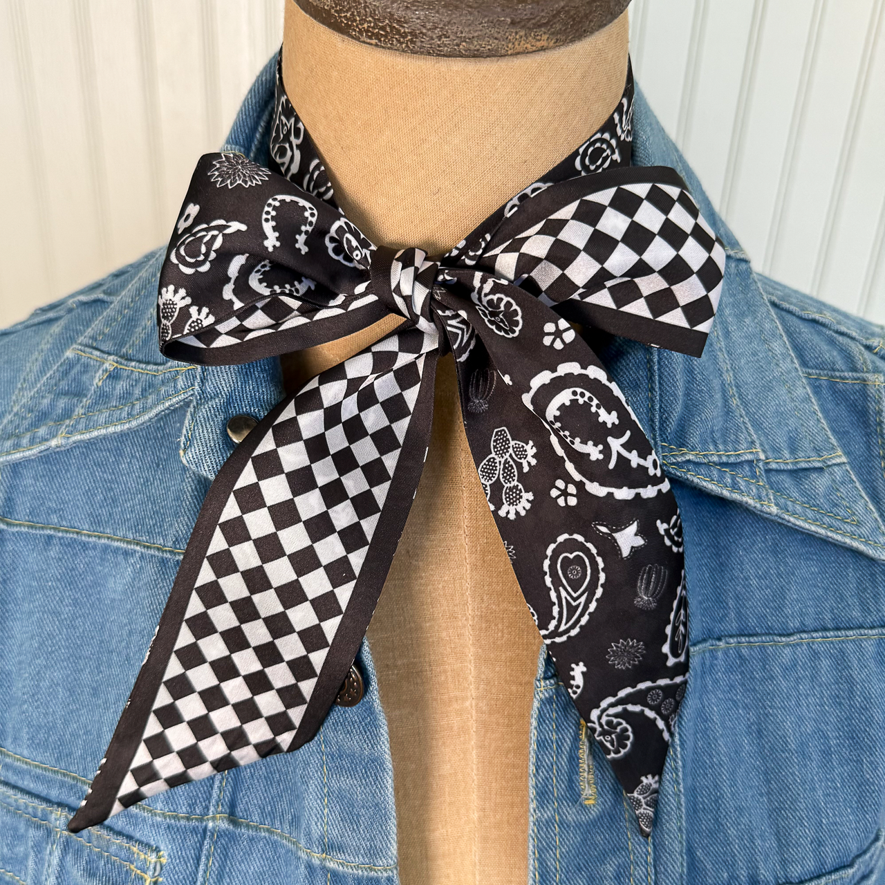 Fringe Luck Be a Paisley Twilly